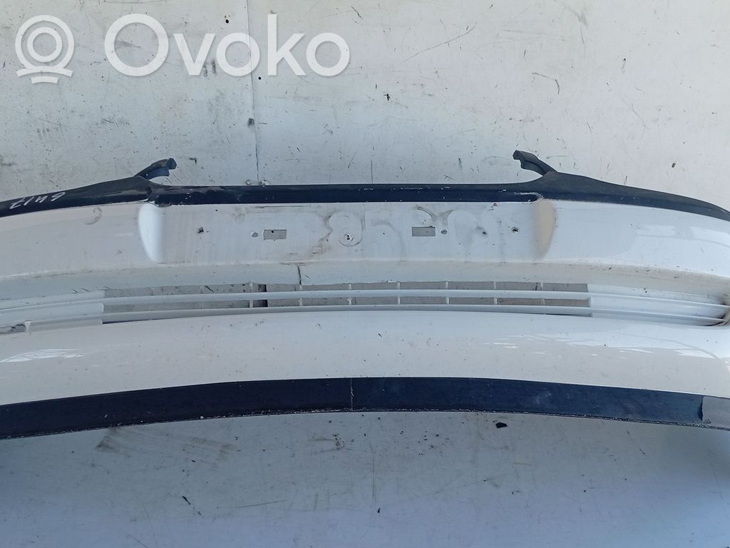 Opel Corsa B Parachoques delantero 
