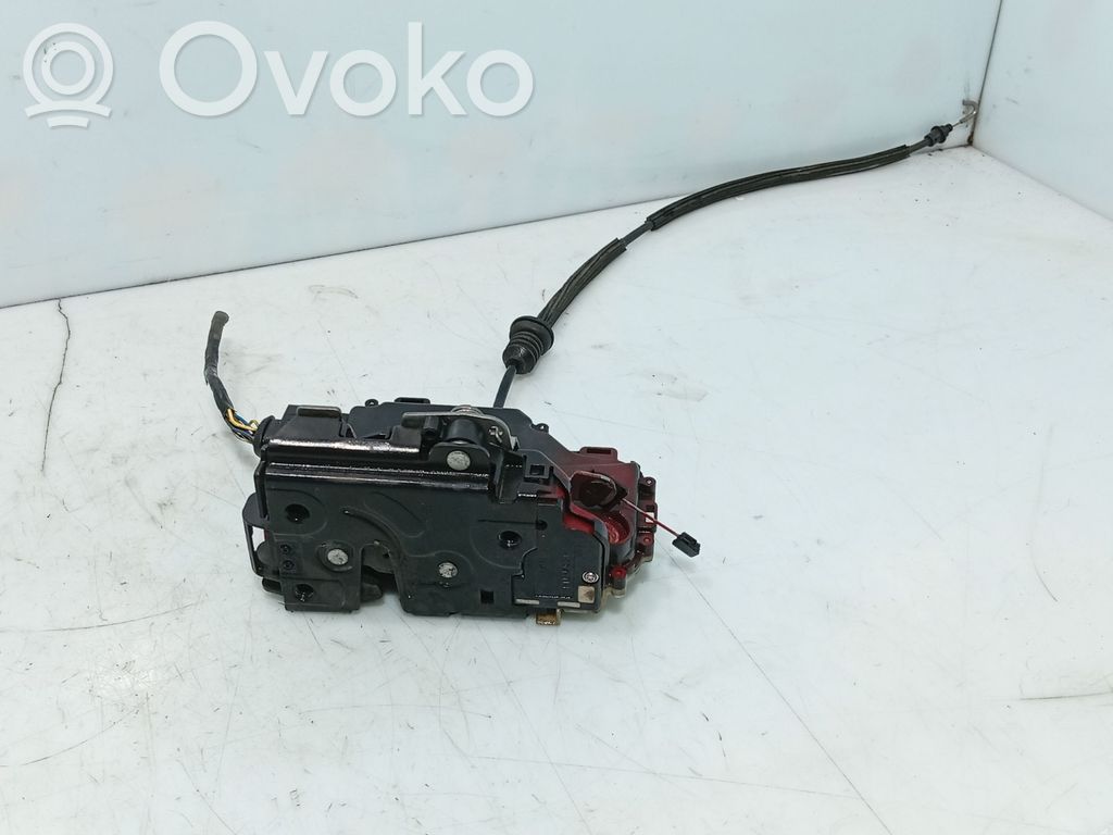 Volkswagen New Beetle Etuoven lukko 