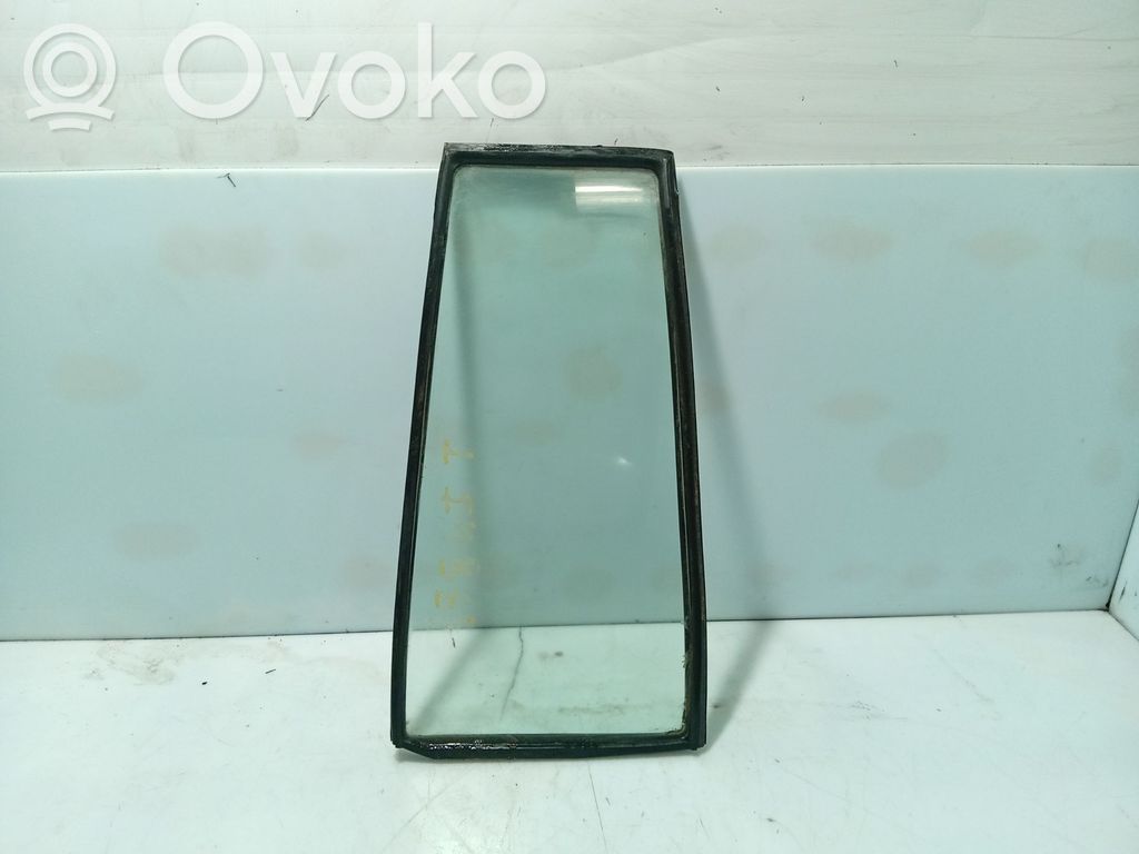 Toyota Land Cruiser (J200) Geam lateral spate 