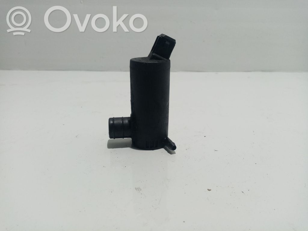 Ford Transit Windscreen/windshield washer pump 
