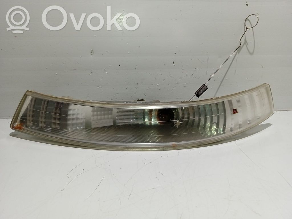 Nissan Primastar Front indicator light 