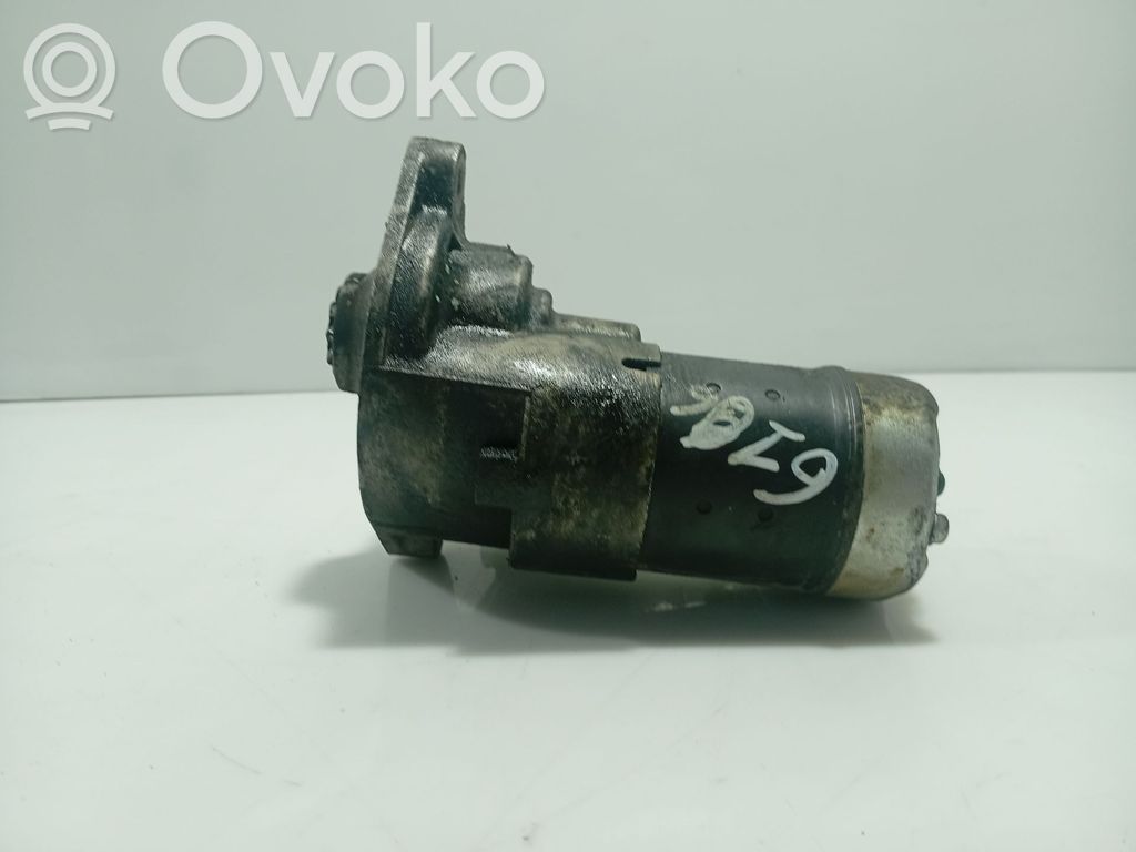 Opel Corsa B Starteris 