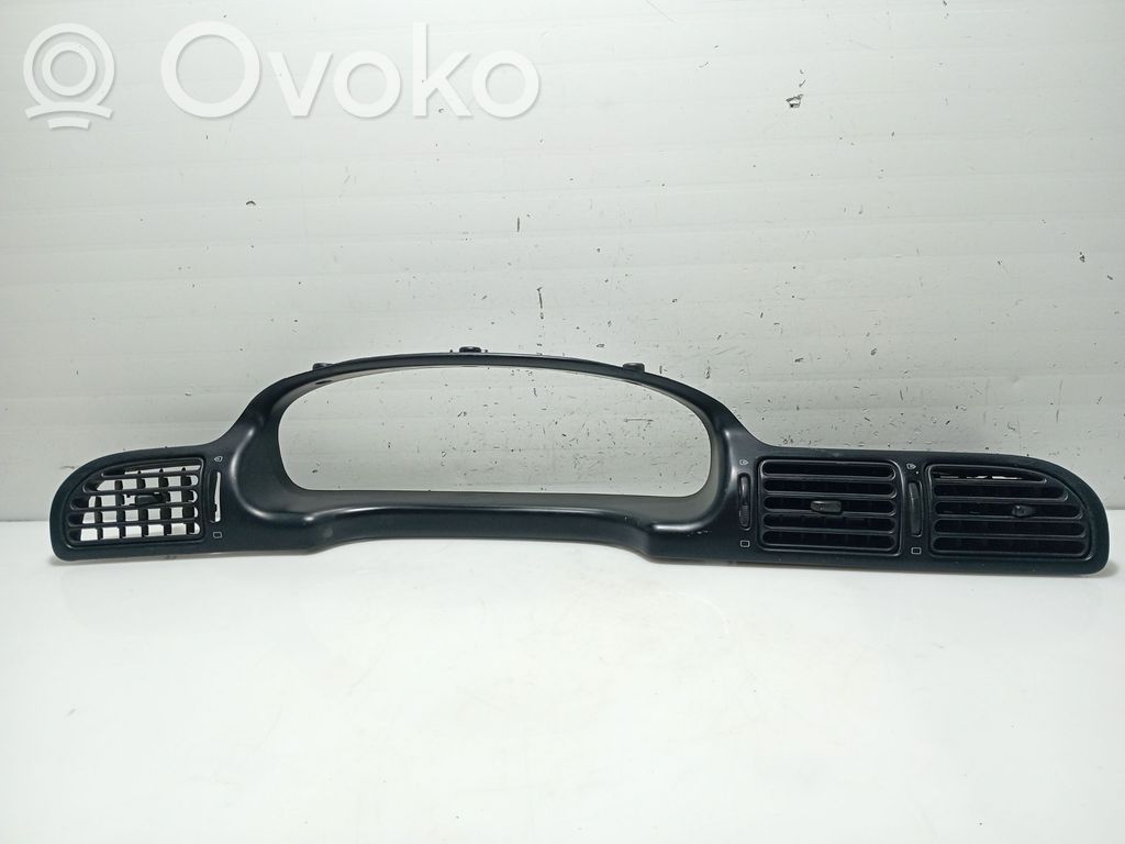 Peugeot 406 Другая деталь салона 