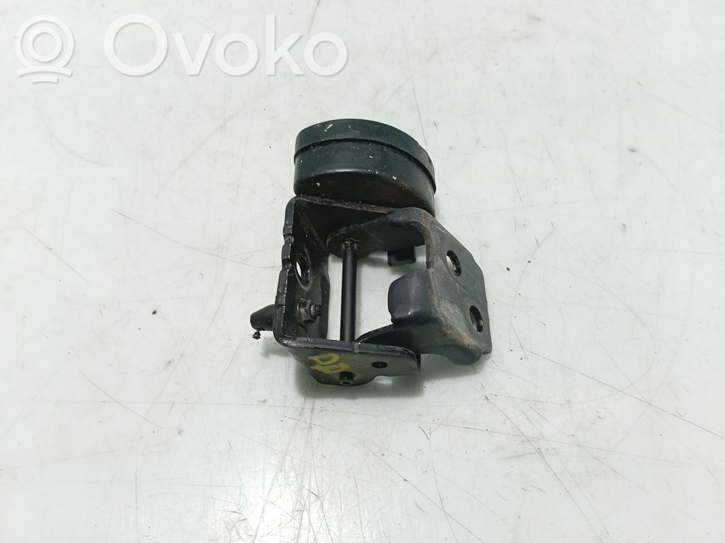 Front door upper hinge   9035X0