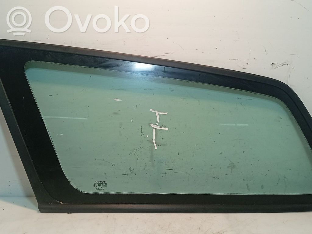 Volvo V50 Rear side window 