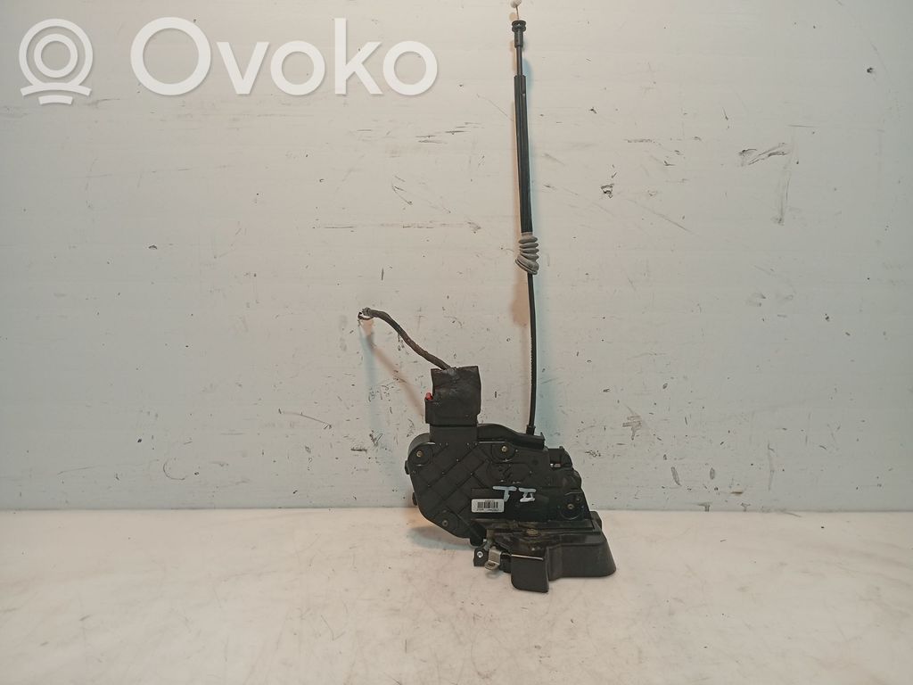 Volvo V50 Aizmugurē slēdzene 