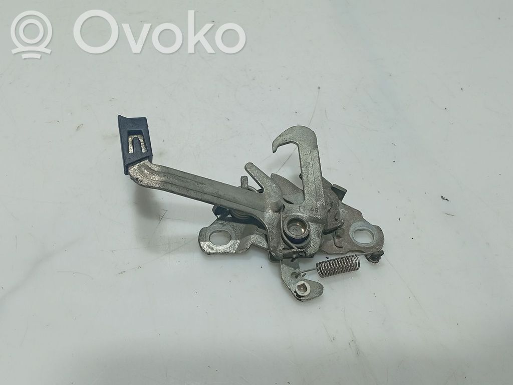 Citroen C3 Tie down hook / loop 