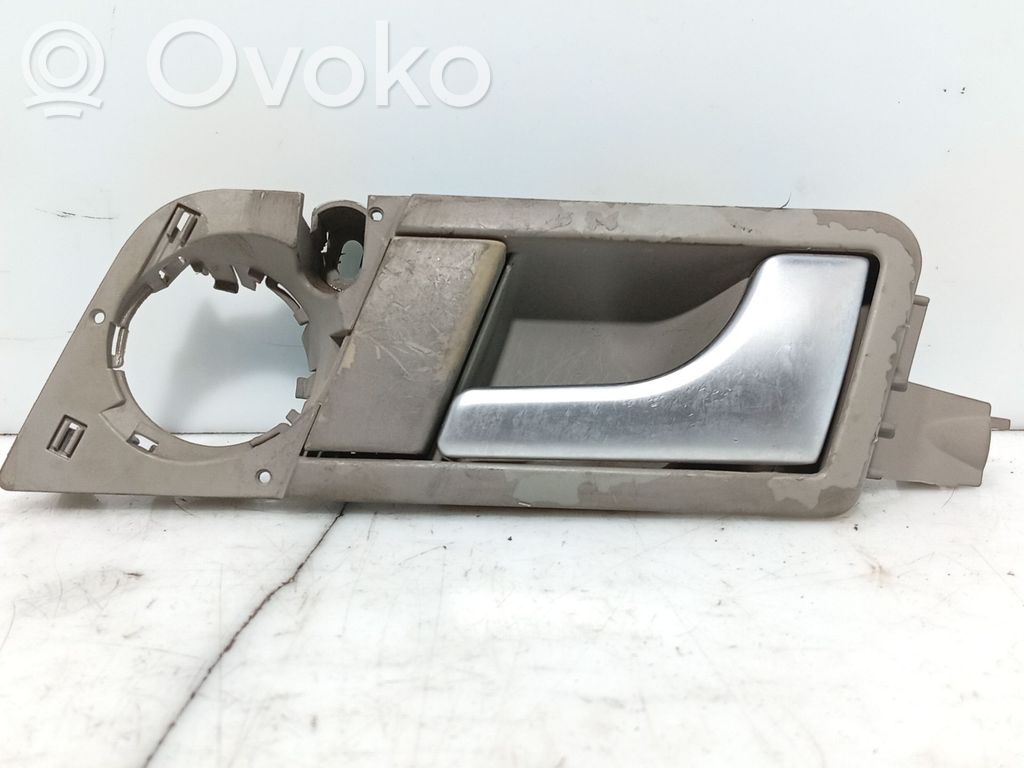 Audi A2 Manecilla interna puerta delantera 