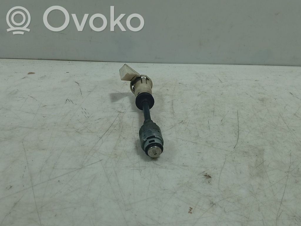 Держатель   4556337,3M5AR16B9710AD