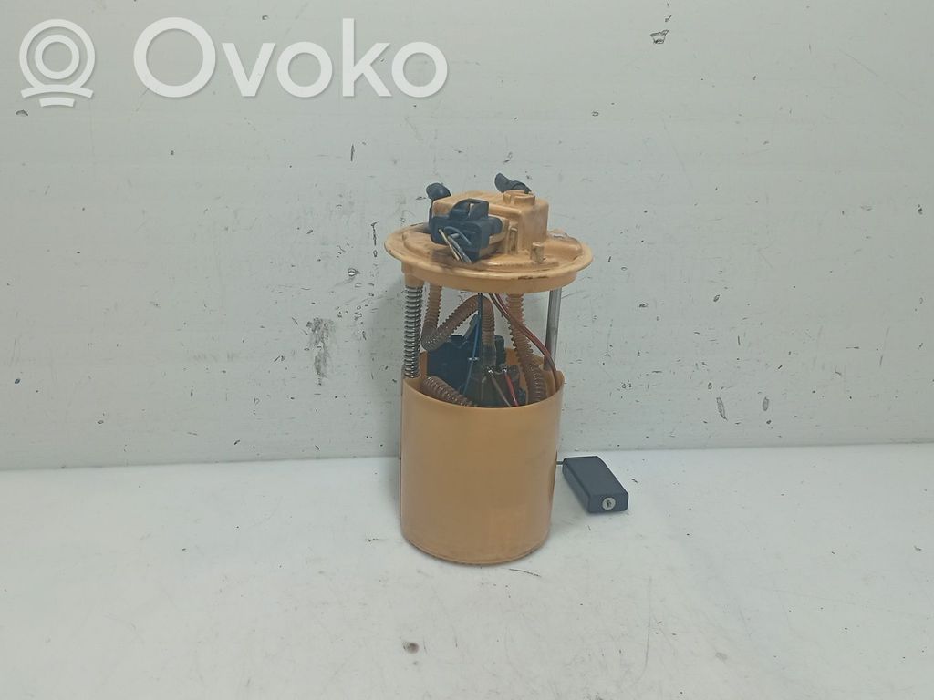 Opel Corsa D Pompa paliwa w zbiorniku 