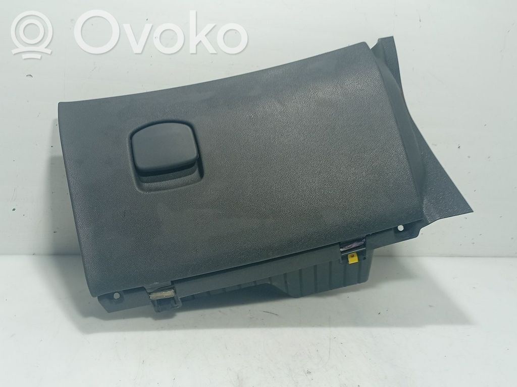Opel Corsa D Guantera 