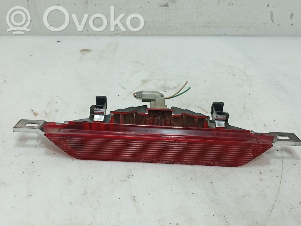 Toyota Corolla E120 E130 Kolmas/lisäjarruvalo 