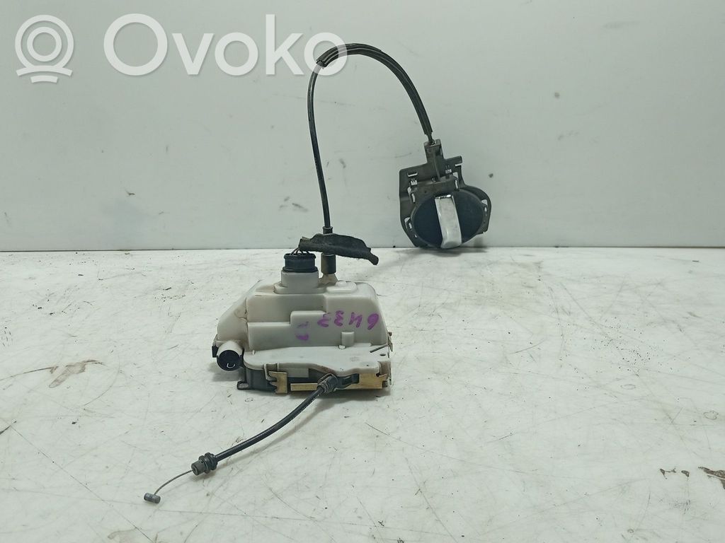 Citroen C3 Front door lock 