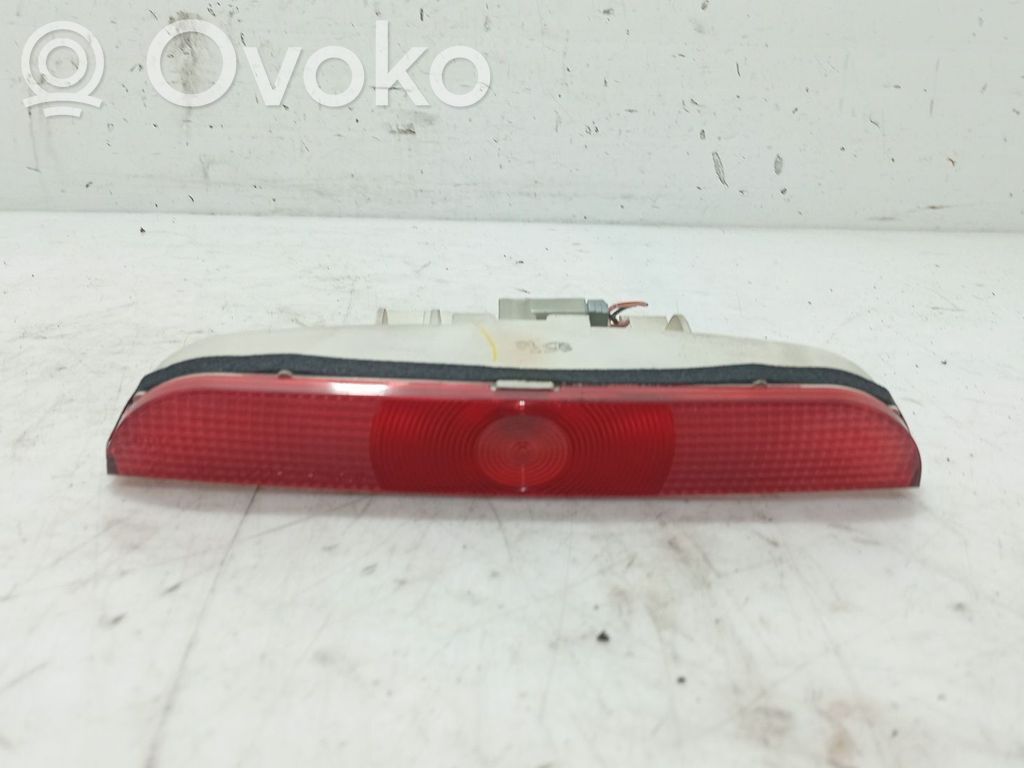 Mazda 3 I Kolmas/lisäjarruvalo 