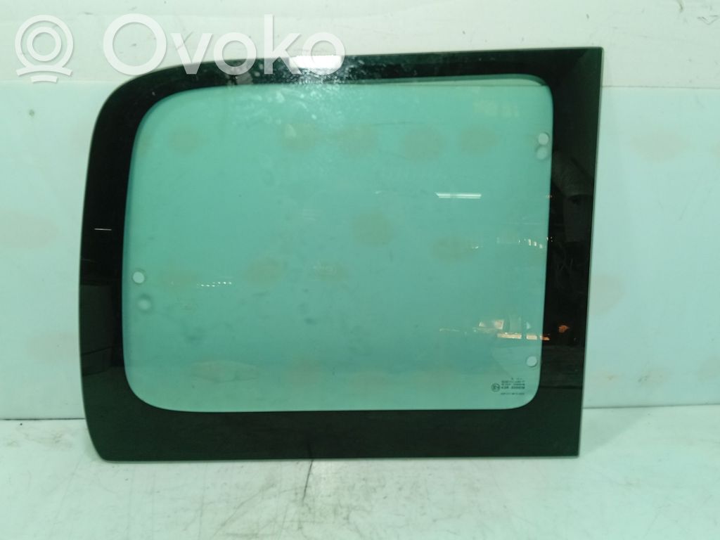 Rear side window   8569S3