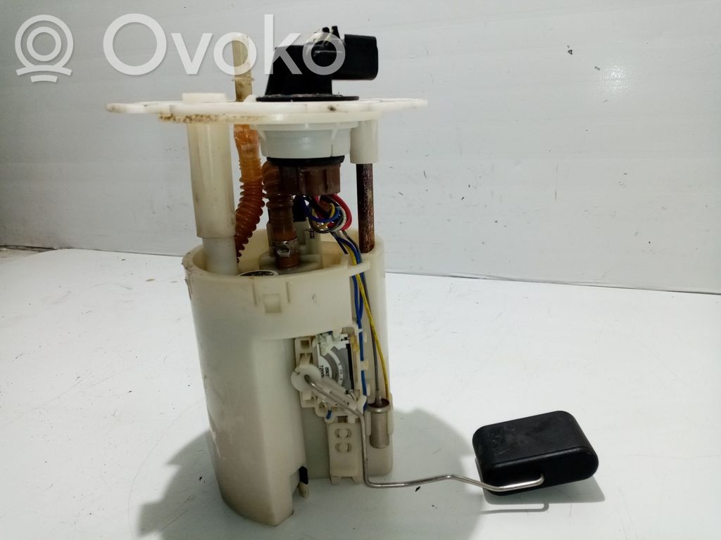 Chevrolet Aveo Pompa carburante immersa 
