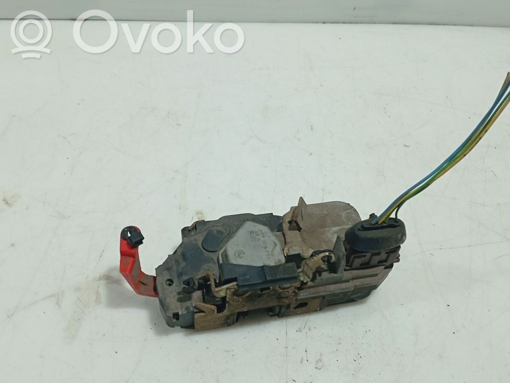 Citroen Xsara Takaoven lukko 