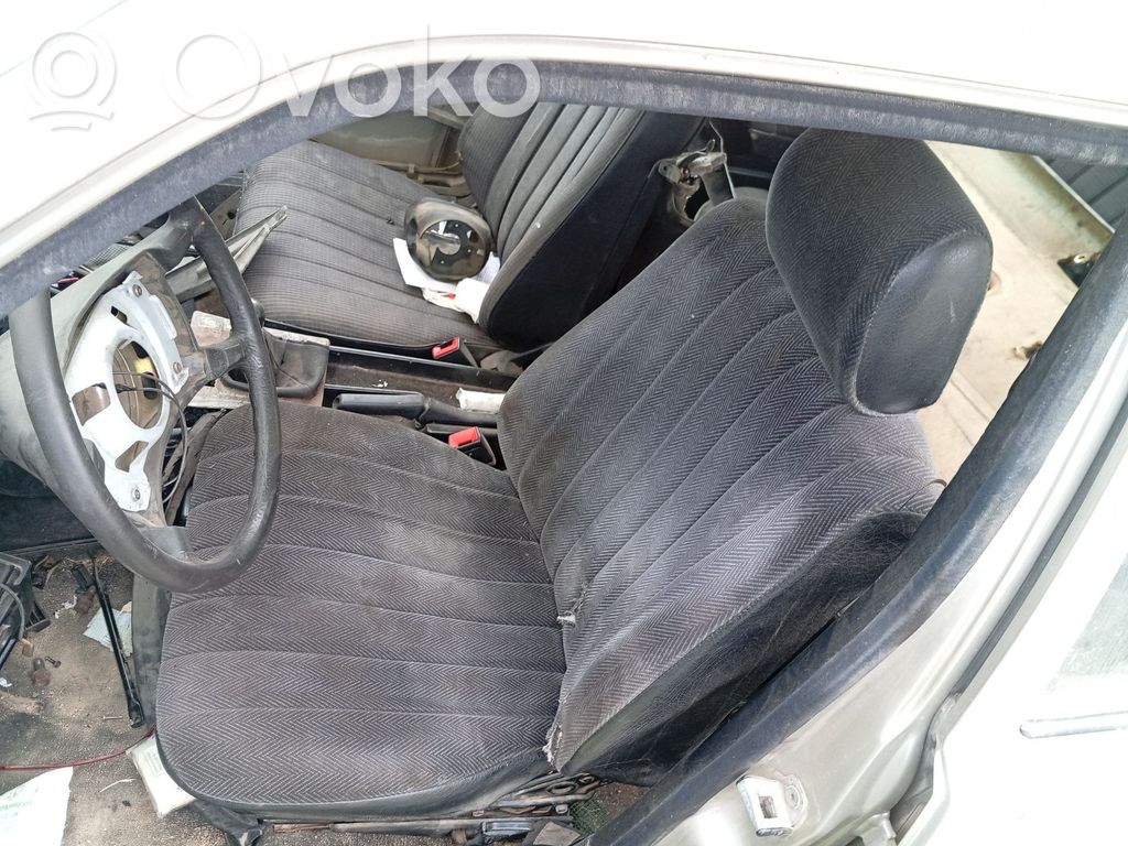 Mercedes-Benz 190 W201 Siège conducteur avant 