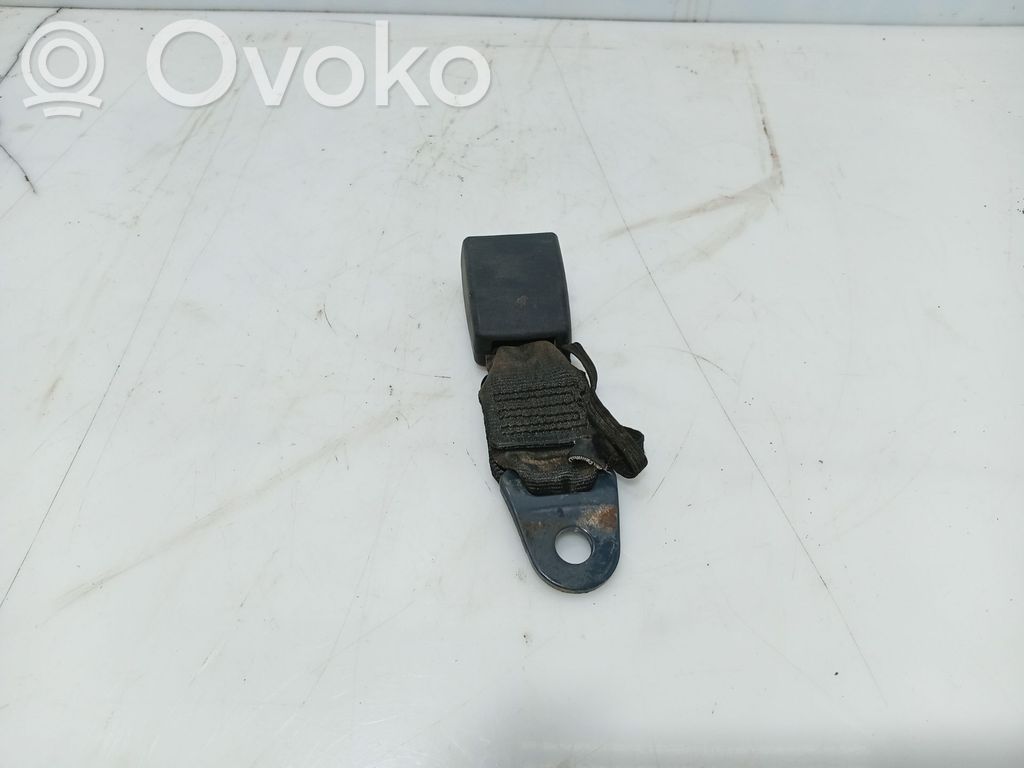 Takaistuimen turvavyö   33033295