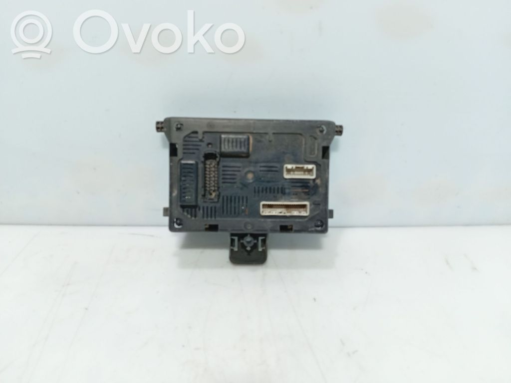 Otras unidades de control/módulos   8200343733,216777365G