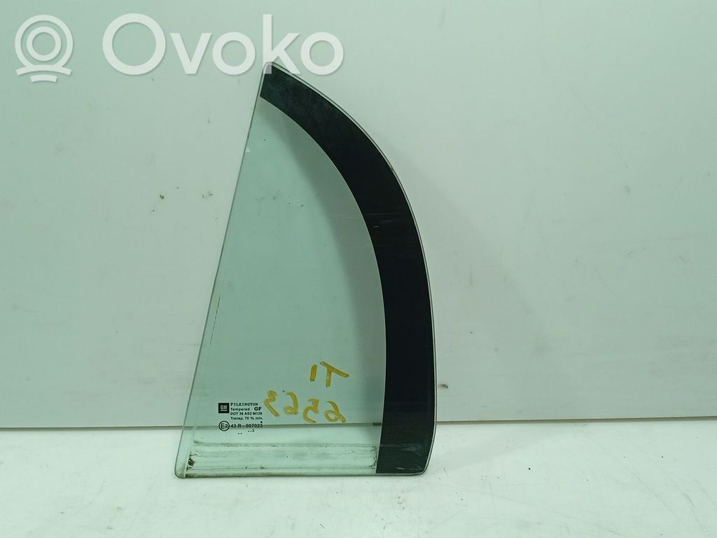 Vidrio lateral trasero   1612165,24450180