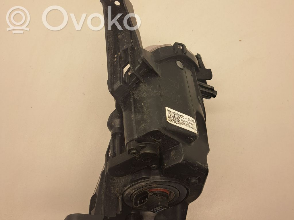 KIA Ceed Miglas lukturis priekšā 