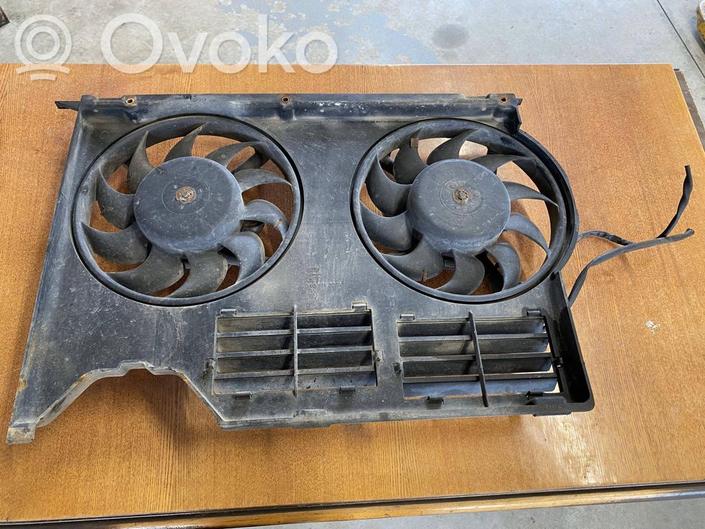 Audi 80 90 S2 B4 Ventiliatorių komplektas 