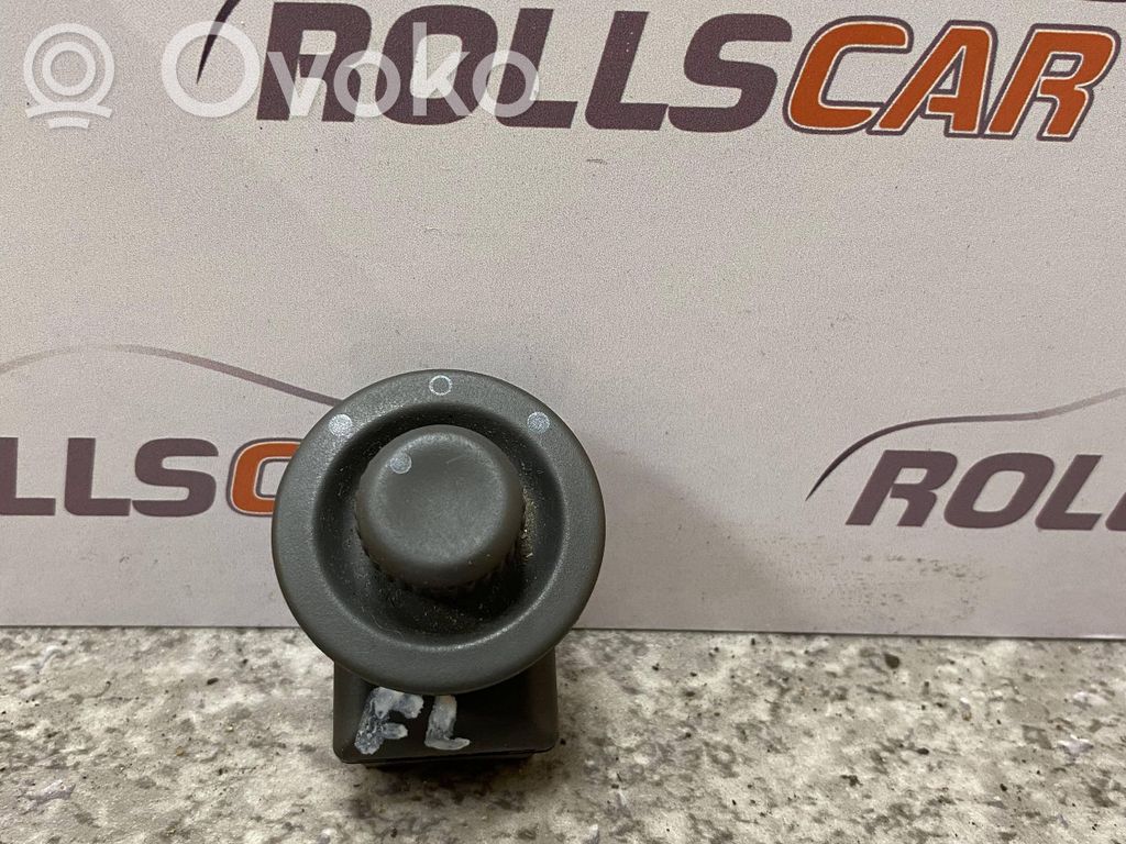 Renault Scenic I Wing mirror switch 