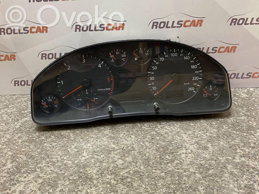 Audi A6 S6 C5 4B Speedometer (instrument cluster) 