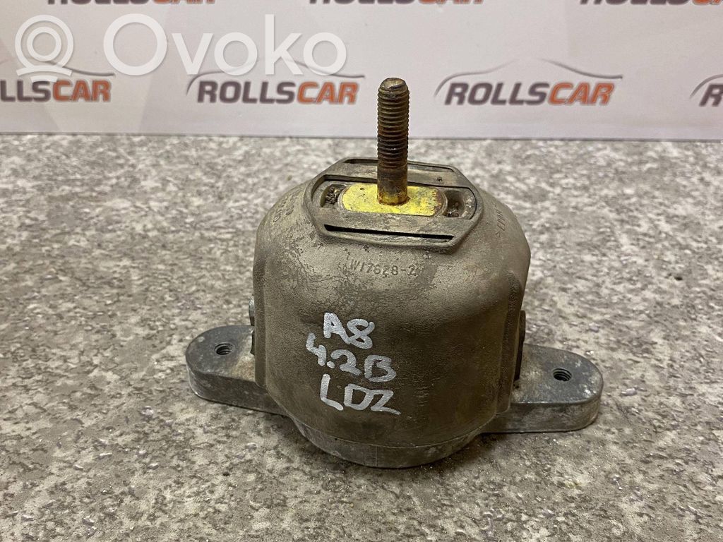 Audi A8 S8 D3 4E Engine mount bracket 