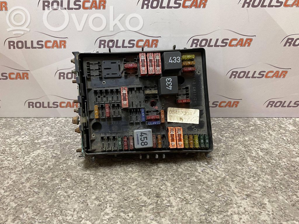 Volkswagen Golf V Fuse box set 
