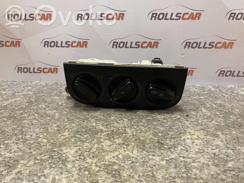Climate control unit   95NW18D451A