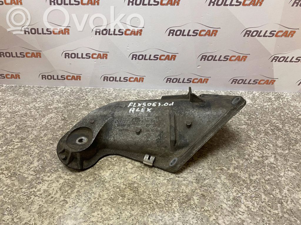BMW X5 E53 Engine mounting bracket 