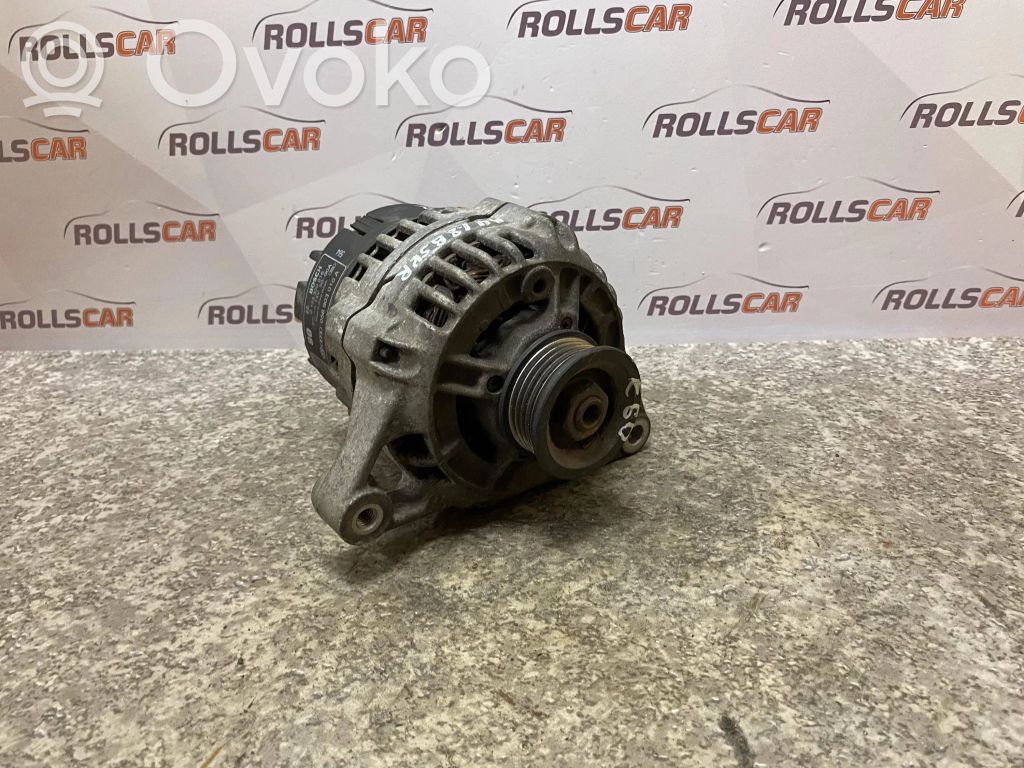 Audi A4 S4 B5 8D Ģenerators 