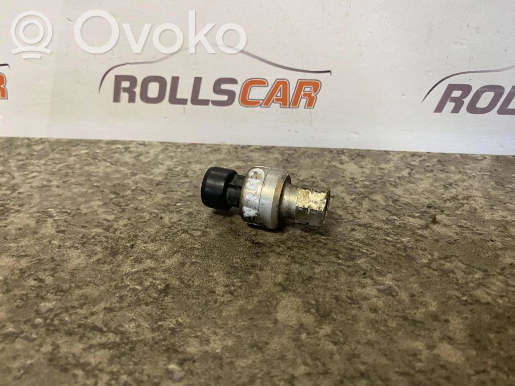 Opel Insignia A Air conditioning (A/C) pressure sensor 