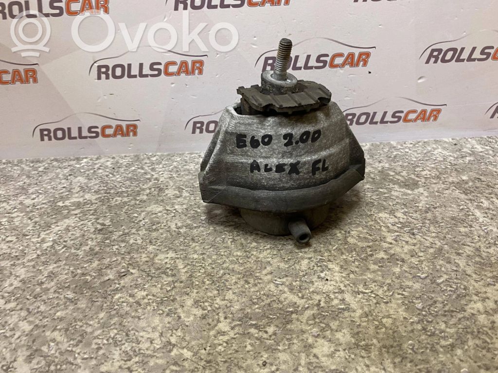 BMW 5 E60 E61 Engine mount bracket 