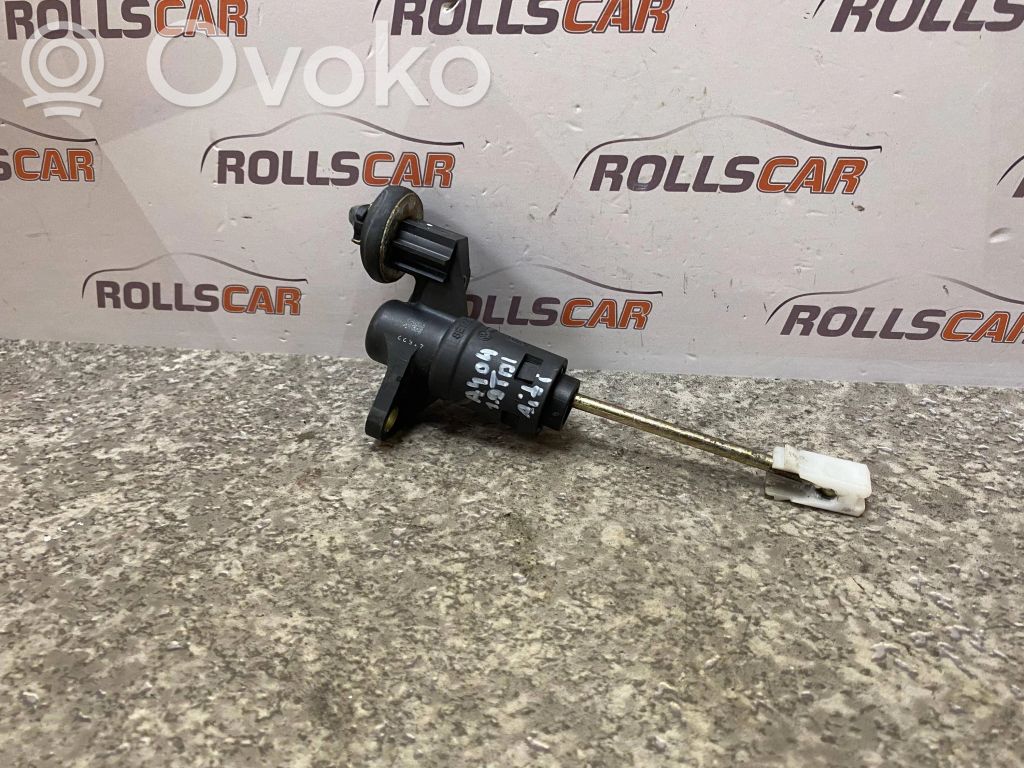 Audi A4 S4 B6 8E 8H Kytkimen pääsylinteri 