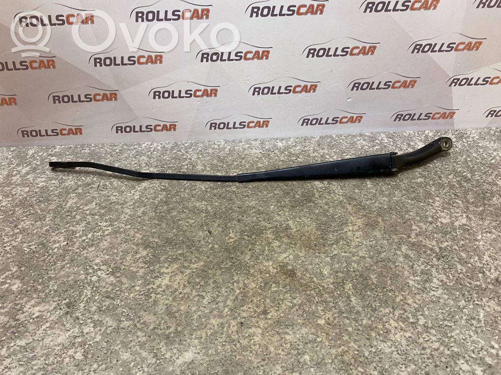 Volvo S60 Front wiper blade arm 