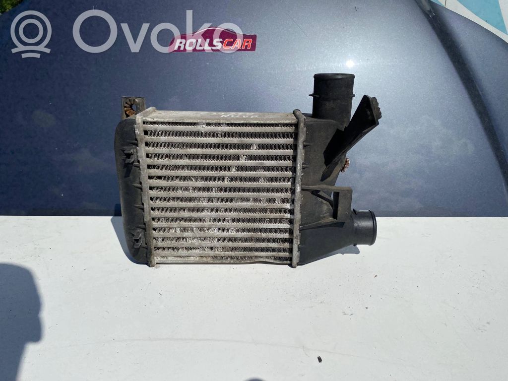 BMW 5 E39 Intercooler air channel guide 