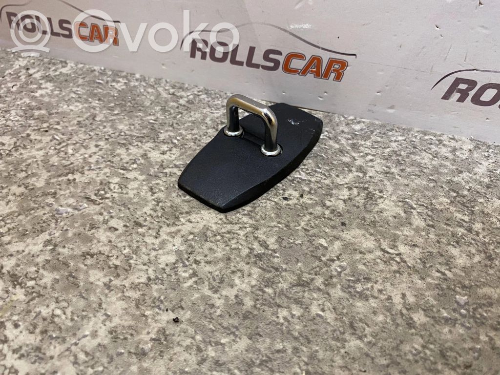 Land Rover Range Rover L322 Front door lock loop/hook striker 