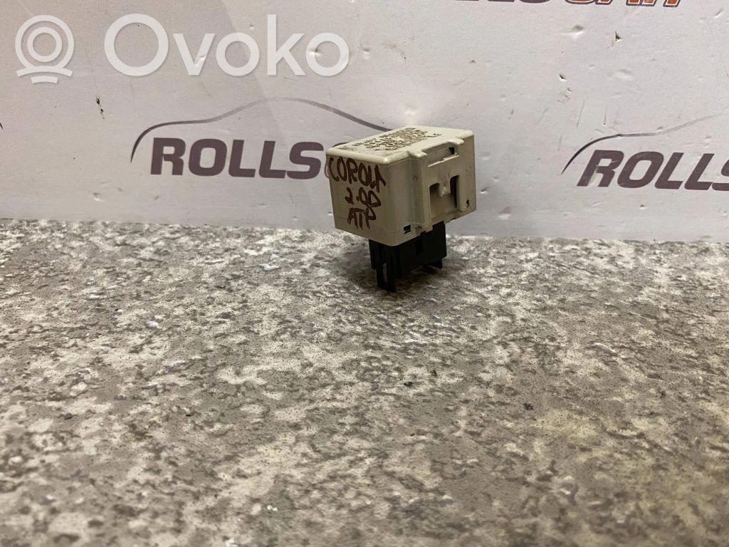 Toyota Corolla E120 E130 Другое реле 
