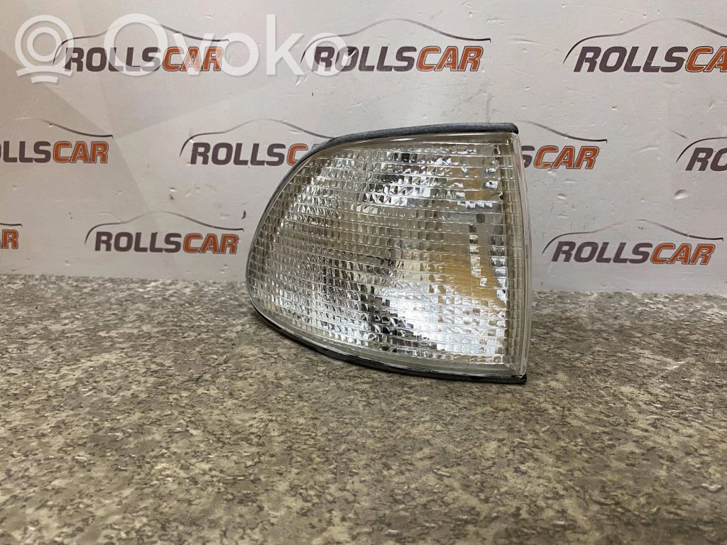 BMW 7 E38 Front indicator light 