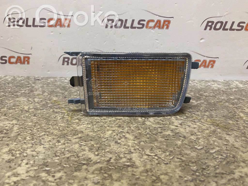 Volkswagen Golf III Front indicator light 