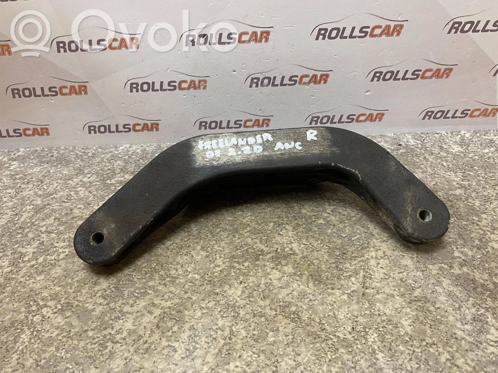 Land Rover Freelander 2 - LR2 Engine mounting bracket 