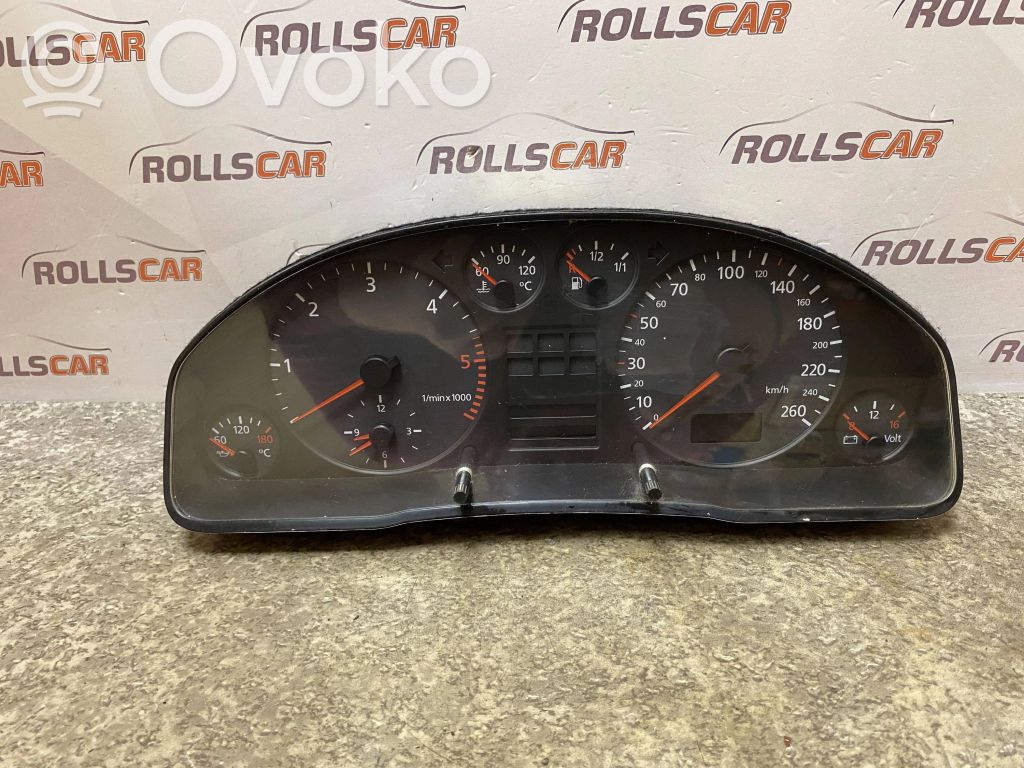 Audi A6 S6 C5 4B Speedometer (instrument cluster) 