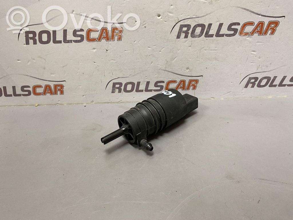 BMW 3 E36 Windscreen/windshield washer pump 