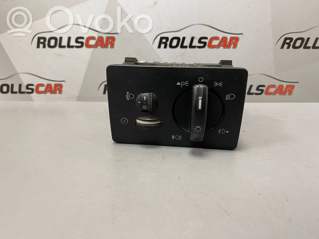 Ford Focus Light switch 