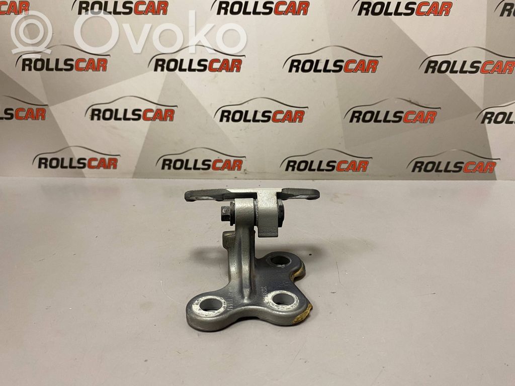Volvo S60 Front door upper hinge 