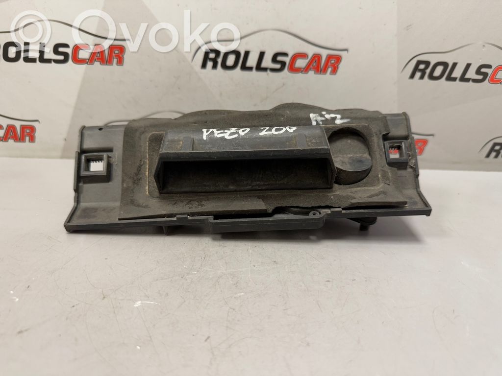 Peugeot 206 Tailgate/trunk/boot exterior handle 