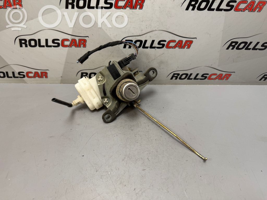 Audi A4 S4 B5 8D Tailgate exterior lock 